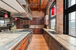 Exquisite 3BDR Penthouse in Downtown TC