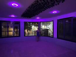 Central Boutique Hotel