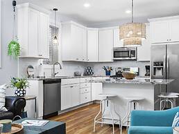 The Heart of TC 2BDR Condo Unit 115