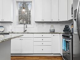 The Heart of TC 2BDR Condo Unit 115