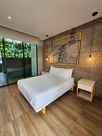 Bourbon Hostal