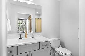 4BDR Retreat Downtown & East Bay 3191