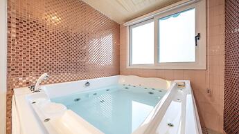 Gyeongju Nunkoip Pension