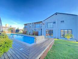 Luxurious Mangethe Suite - 2206