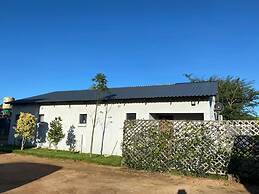 Luxurious Mangethe Suite - 2206