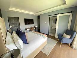 Stunning Lotshe Suite - 2207