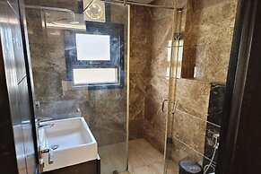 Greenleaf Apartment And Suites, Greater Kailash 1