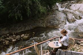 Taryn Tara Cafe And Stay