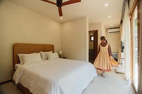 Taryn Tara Cafe And Stay