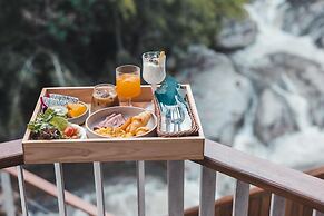 Taryn Tara Cafe And Stay