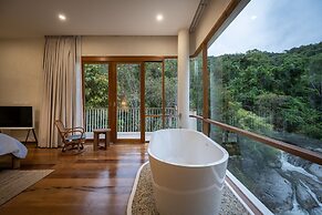 Taryn Tara Cafe And Stay