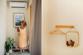 Taryn Tara Cafe And Stay