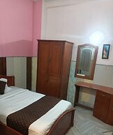 HOTEL RIZ VARANASI