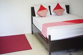 OYO 93784 Kost Bu Eli Syariah