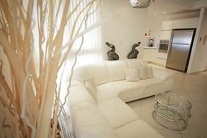 Red Sea View Apartment by Sea N' Rent