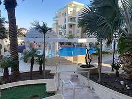 Red Sea View Apartment by Sea N' Rent