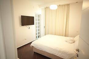 Red Sea View Apartment by Sea N' Rent