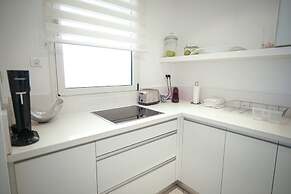 Red Sea View Apartment by Sea N' Rent