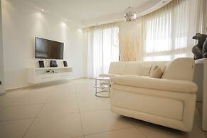 Red Sea View Apartment by Sea N' Rent