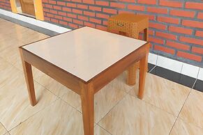 OYO 93785 Aero Kost Bu Lisa Syariah Near Pasar Tradisional Lawang