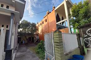 OYO 93785 Aero Kost Bu Lisa Syariah Near Pasar Tradisional Lawang