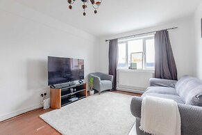 Well Located 2BD Flat 20 Mins to Tower Bridge!