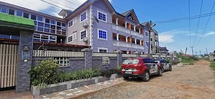 Dollys Villagio Apartments