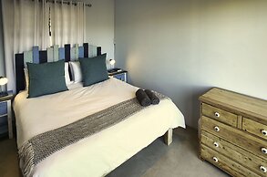 Sandy Feet Langebaan 8-sleeper