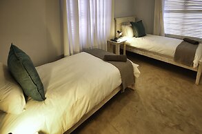 Sandy Feet Langebaan 8-sleeper