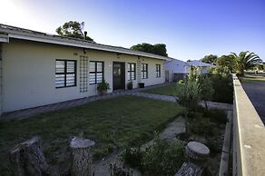 Sandy Feet Langebaan 8-sleeper
