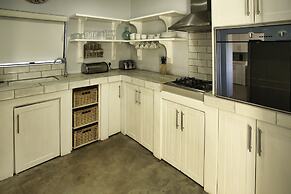 Sandy Feet Langebaan 8-sleeper