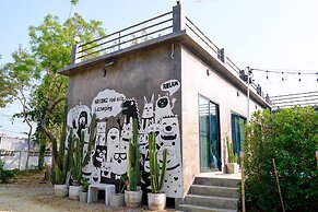 Rayong Pool Villa & Camping