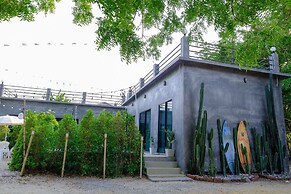 Rayong Pool Villa & Camping