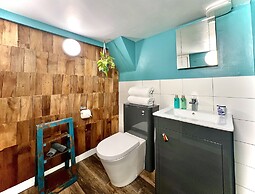 Brightham House Boutique Bed & Breakfast