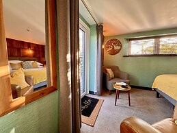 Brightham House Boutique Bed & Breakfast