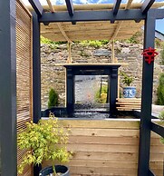 Brightham House Boutique Bed & Breakfast