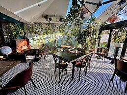 Brightham House Boutique Bed & Breakfast
