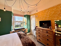 Brightham House Boutique Bed & Breakfast