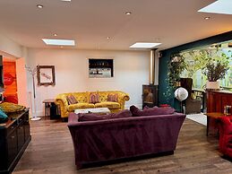 Brightham House Boutique Bed & Breakfast