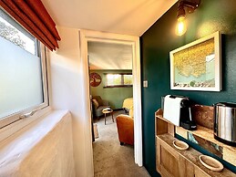 Brightham House Boutique Bed & Breakfast