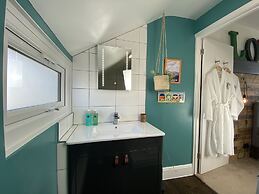 Brightham House Boutique Bed & Breakfast