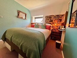 Brightham House Boutique Bed & Breakfast