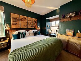 Brightham House Boutique Bed & Breakfast