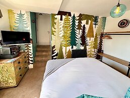 Brightham House Boutique Bed & Breakfast