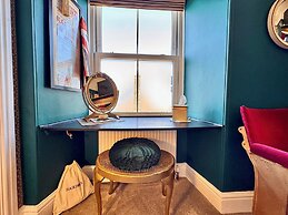 Brightham House Boutique Bed & Breakfast