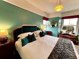 Brightham House Boutique Bed & Breakfast