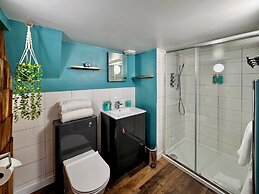 Brightham House Boutique Bed & Breakfast