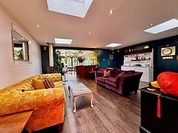 Brightham House Boutique Bed & Breakfast