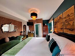 Brightham House Boutique Bed & Breakfast