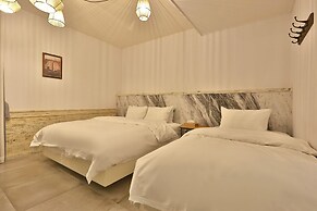 Hotel February Gimhae